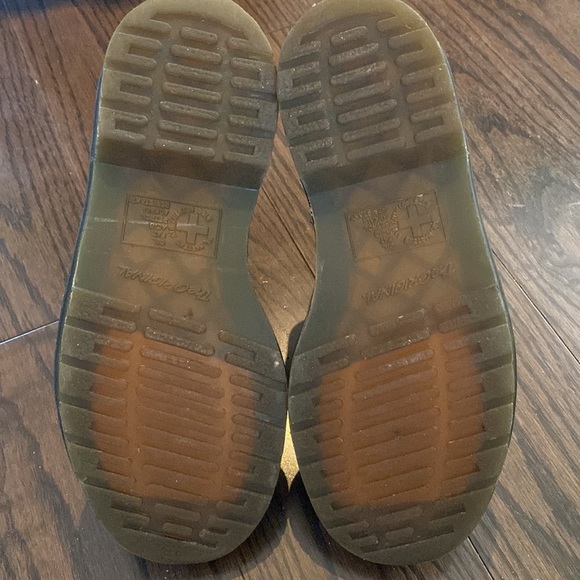 Dr. Martens Vegan 2976 Unisex Chelsea Boots - Picture 10 of 10